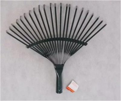 Грабли веерные пластинчатые 22 зуба 