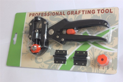 Секатор прививочный на блистере